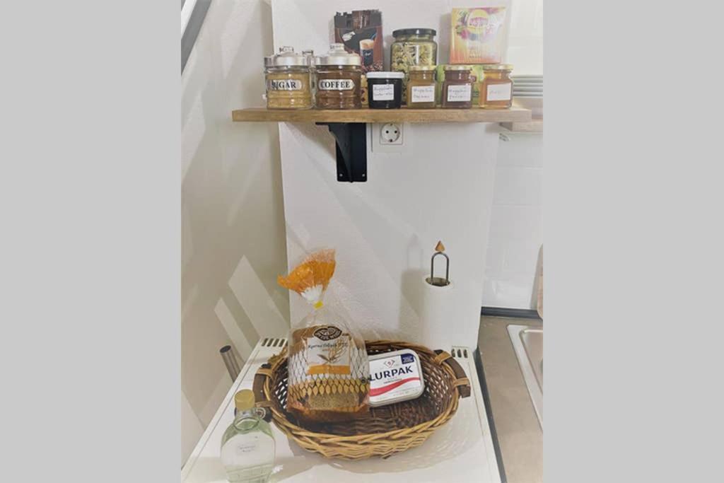 Στούντιο Στο Κέντρο Της Πόλης. Apartment Volos Bagian luar foto