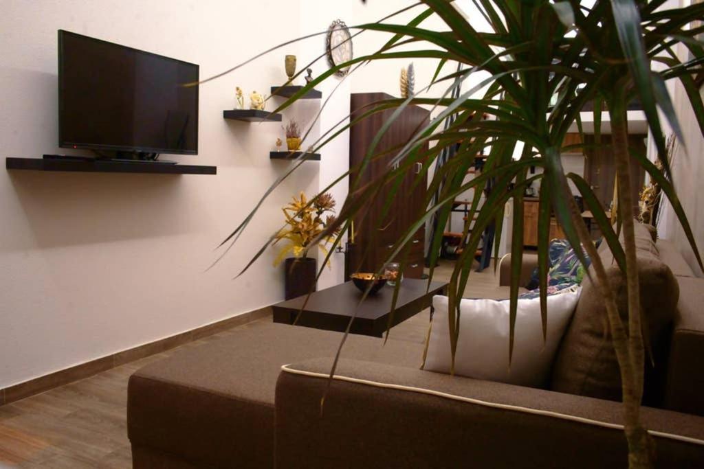 Στούντιο Στο Κέντρο Της Πόλης. Apartment Volos Bagian luar foto
